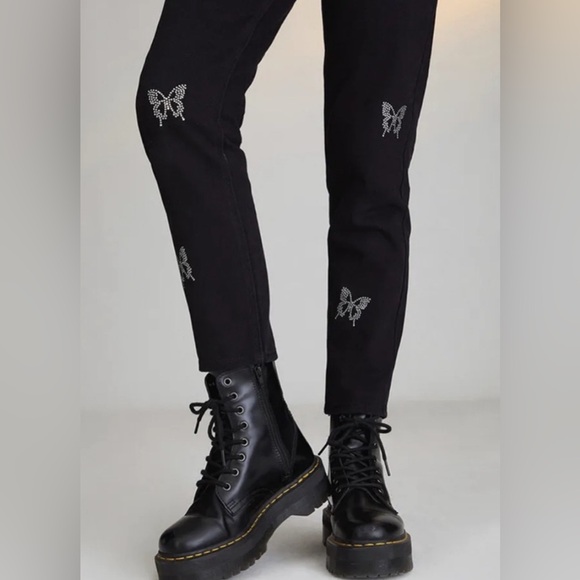 Pacsun High Rise Slim Fit Butterfly Black Jeans Size 26 - Picture 4 of 11
